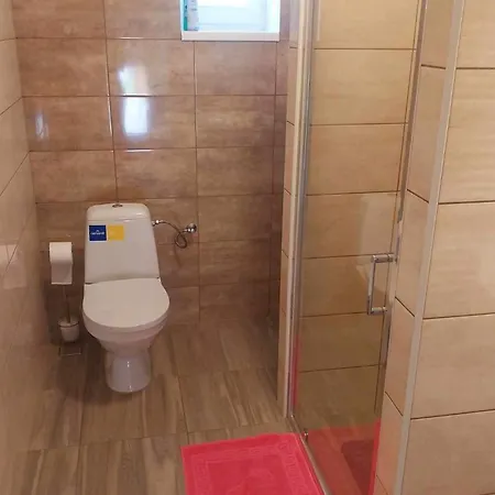 Chalupa Kalameny בית נופש *