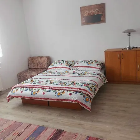 Сasa de vacaciones Chalupa Kalameny *